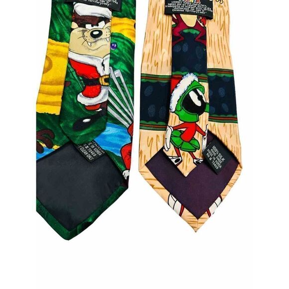 Looney Toons Christmas Ties (set of 2) - Picture 4 of 5